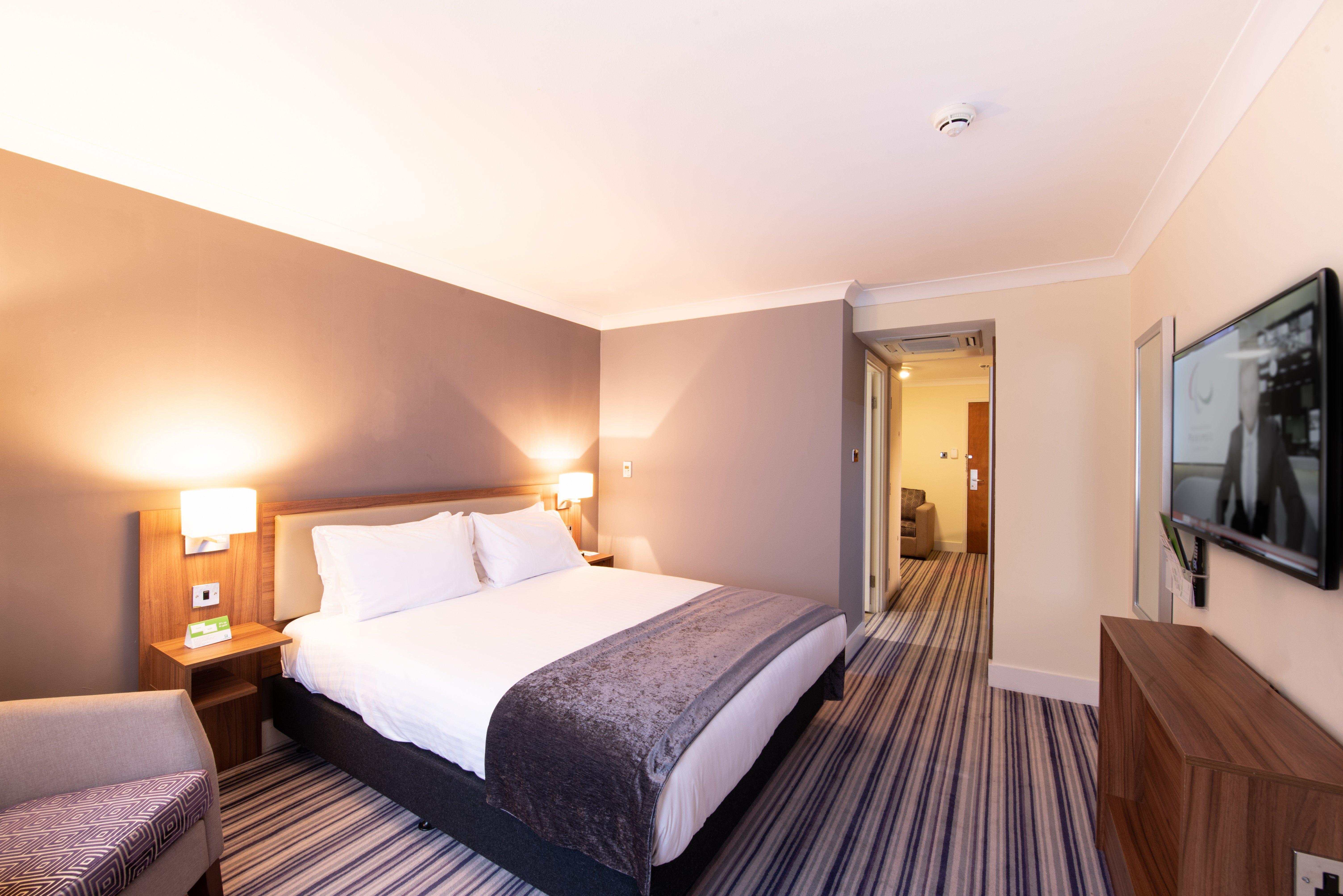 Holiday Inn Cardiff North M4 Jct 32, An Ihg Hotel Exteriör bild
